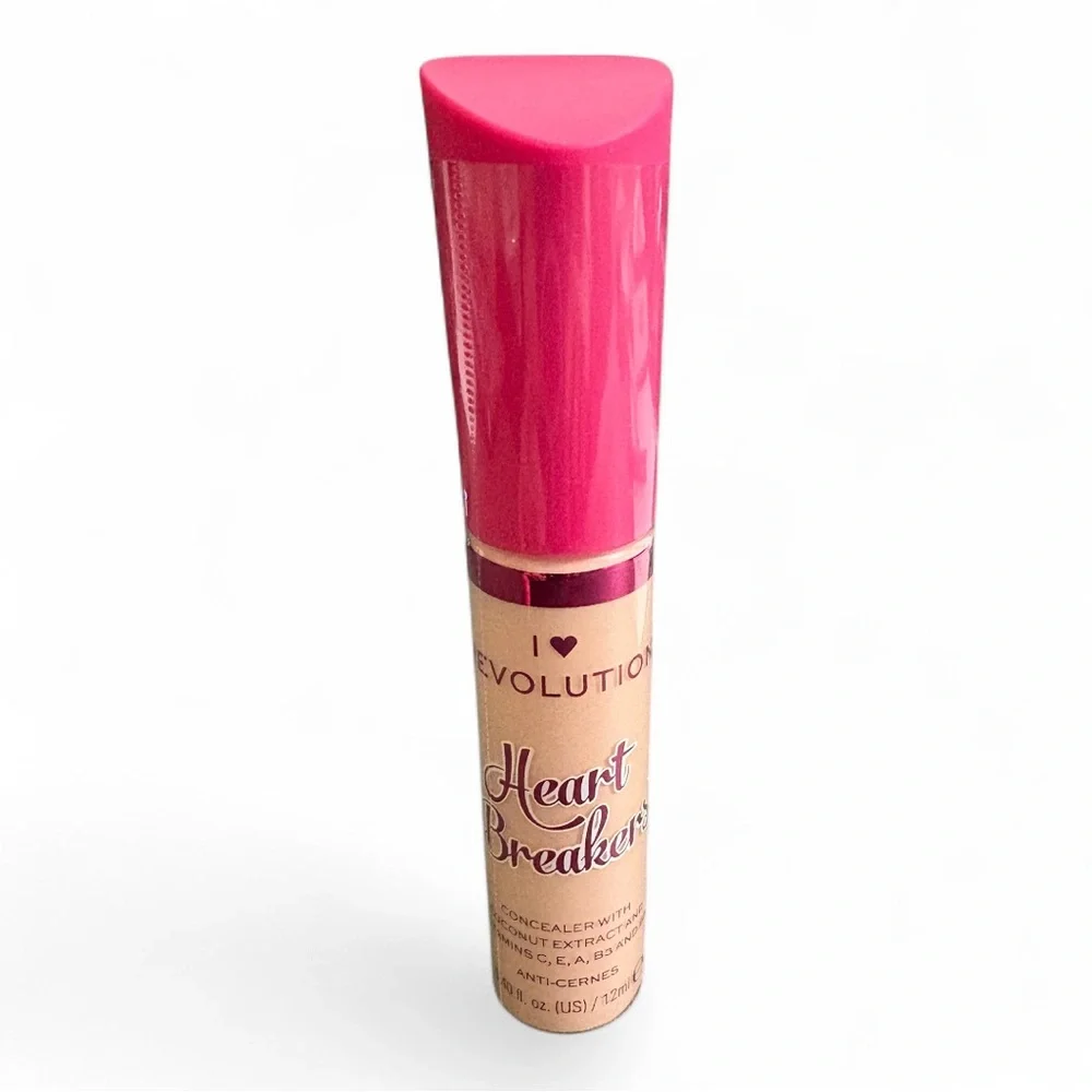 I ❤️ Revolution Heart Breakers Concealer in Oat NEW